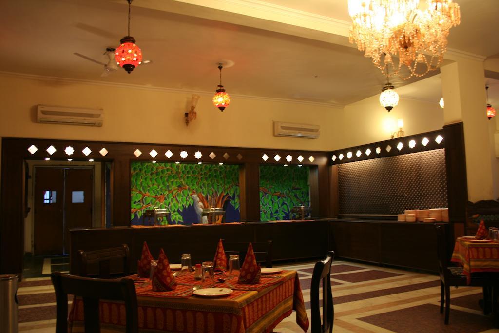 Hotel Pratap Palace Chittorgarh Εξωτερικό φωτογραφία